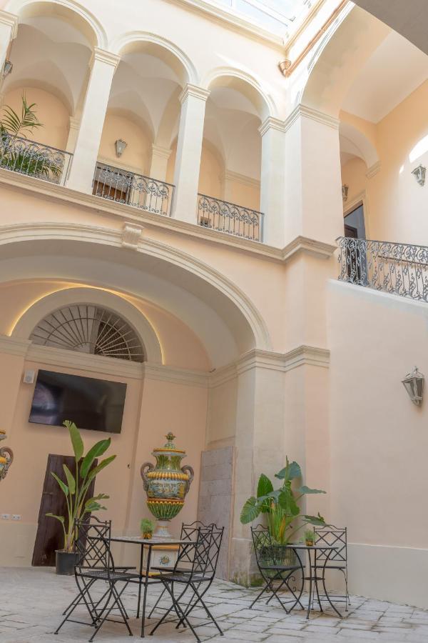 Il Cavaliere Al Borgo Antico Hotel Copertino Exterior photo