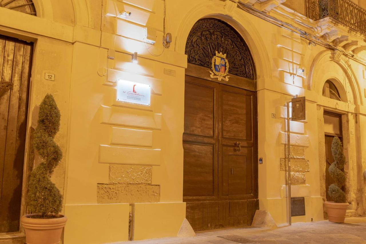 Il Cavaliere Al Borgo Antico Hotel Copertino Exterior photo